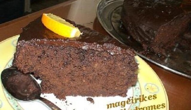 Kέικ σοκολάτας με πορτοκάλι από την Ηλιάννα και τις «Μαγειρικές Διαδρομές»!