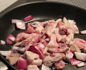 Her får du oppskrift på en sunn wok med svin.
