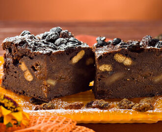Υγρό κέικ σοκολάτας με μπισκότα με 5 υλικά χωρίς αλεύρι