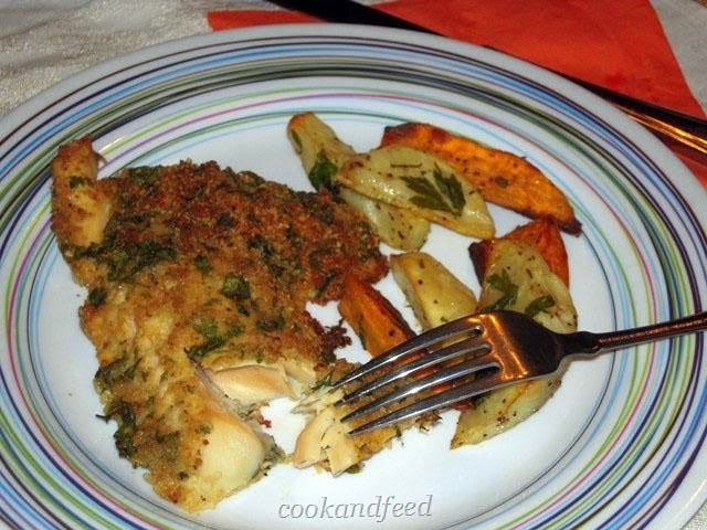 Parmesan Haddock With Oven-Fried Potatoes/Μπακαλιάρος Με Παρμεζάνα Και Πατάτες Φούρνου Σαν Τηγανητές