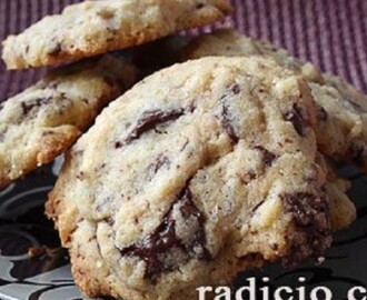 Εύκολα μπισκότα με σοκολάτα από την Luise και το Radicio!