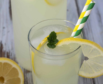 Hjemmelavet lemonade
