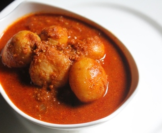Lahori Aloo Recipe - Spicy Baby Potato Curry Recipe