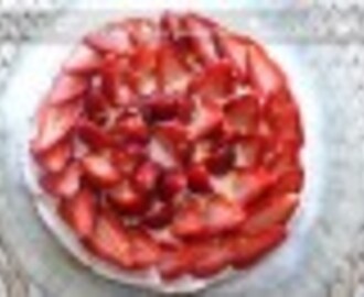 tarte a la fraise sur dacquoise aux amandes et citron