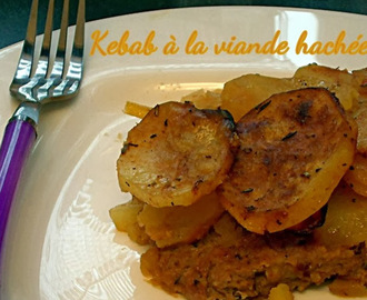 Kebab au four à la viande hachée et Pommes de Terre
