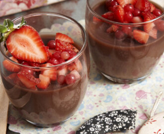 Νηστίσιμο Ζελέ σοκολάτα -καρύδα με κόκκινα φρούτα από τον Δημήτρη Χρονόπουλο και το olivemagazine.gr!