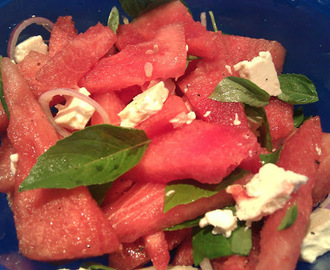 Deux recettes végés pour Éphée : salade melon feta, et nouilles mangue et aubergine (et réflexion sur les commentaires de la blogosphère)