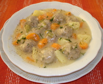 Γιουβαρλάκια με λαχανικά και σάλτσα βελουτέ