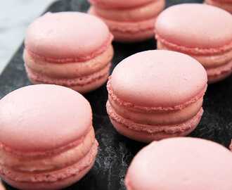 Macarons med hallonmousseline
