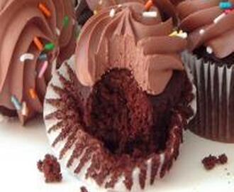 Cupcakes Chocolate e Expresso Com Brigadeiro de Café