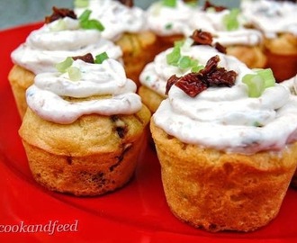 μίνι κεκάκια με λιαστή ντομάτα/Sun-Dried Tomato Mini Muffins