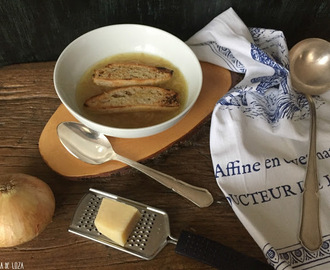 Sopa de cebolla tradicional - Receta francesa