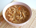 Sopa de noodles vegana