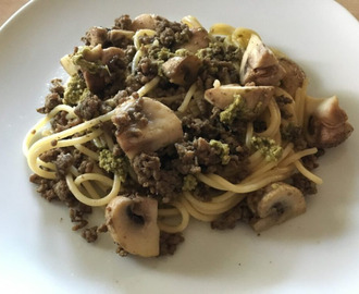 Pasta pesto met gehakt en champignons - Mijn Recepten