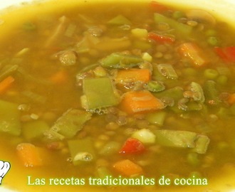 Sopa de lentejas con verduras receta fácil
