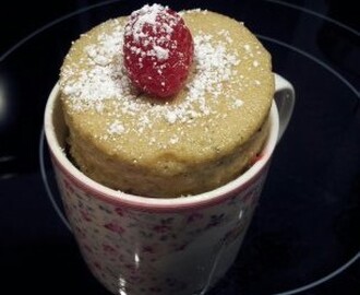 La gourmandise du week-end : le Mug Cake thé vert framboises!