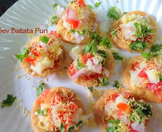 Sev Batata Puri | Easy Chaat recipes | Appetisers | Mumbai Street Food