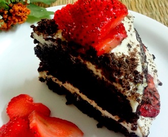 Chocolate Strawberry cake with Whipped cream frosting ( eggless)