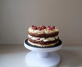 Chocolate brownie meringue cake with raspberry cream