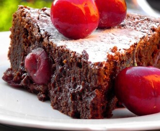 Gâteau chocolat-cerises au rhum