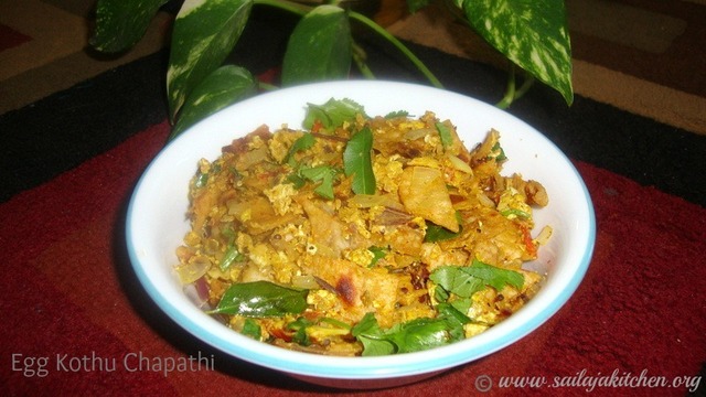 Quick Egg Kothu Chapathi Recipe / Muttai Kothu Chapathi Recipe