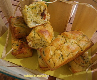 mini-cake courgettes, fromage de chèvre/tomates confites et féta