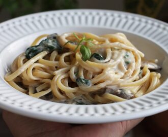 Espaguete com Espinafre e Cogumelos