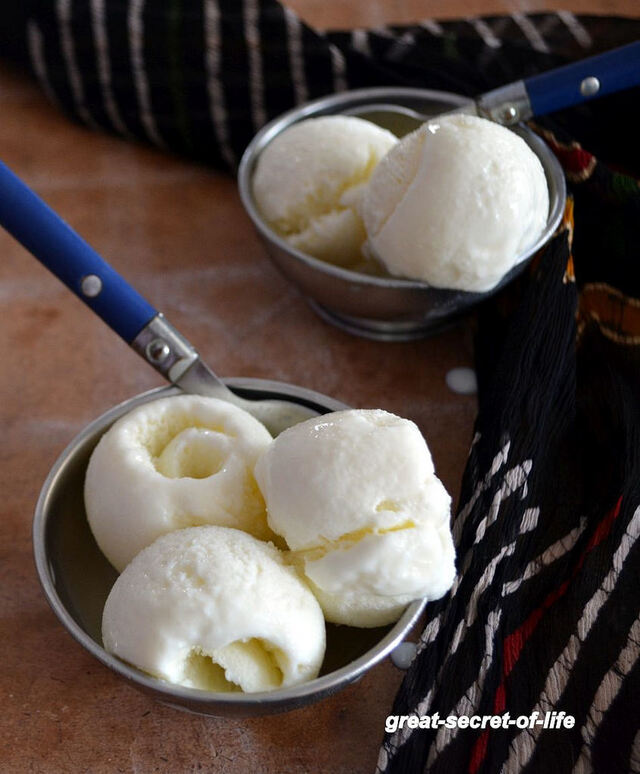 Vanilla Ice Cream - Eggless Ice cream without ice cream maker - Summer Recipes - Ice Cream Recipes