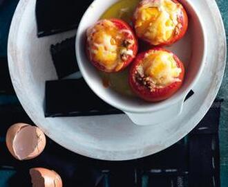 Κιμάς και αβγά σε ντομάτα «σαγανάκι»