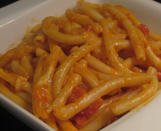 Macaronis long aux tomates et fromage gratiné de Sakya