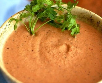 Creamy Vegan Cashew Tomato Soup