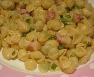 Mini Shell Pasta with a Creamy Smoked Bacon and Pea Sauce