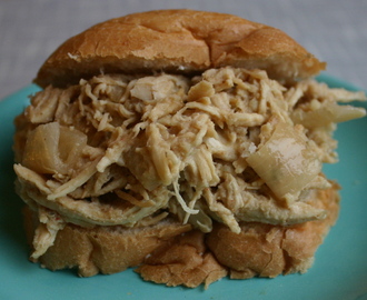 Mustard and Vinegar BBQ Pulled Chicken in a Slow Cooker