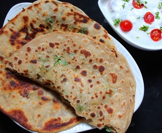 Spring Onion & Cheese Paratha Recipe / Cheese and Spring Onion Stuffed Paratha Recipe
