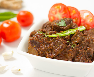 Bhuna Gosht – Pan fried meat in aromatic spices
