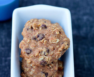 Healthy Soft and Chewy Oatmeal Chocolate Chip Cookies Recipe