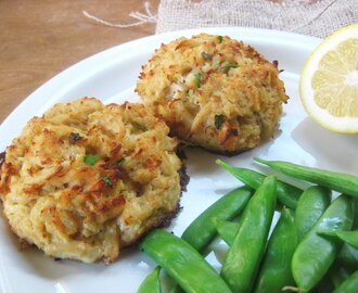 Authentic Maryland-Style Crab Cakes