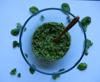 Groene pesto met basilicum en peterselie - RECEPT - Burgertrutjes