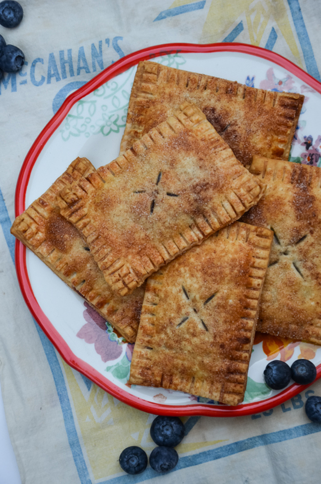 Blueberry Cardamom Hand Pies – #SummerDessertWeek
