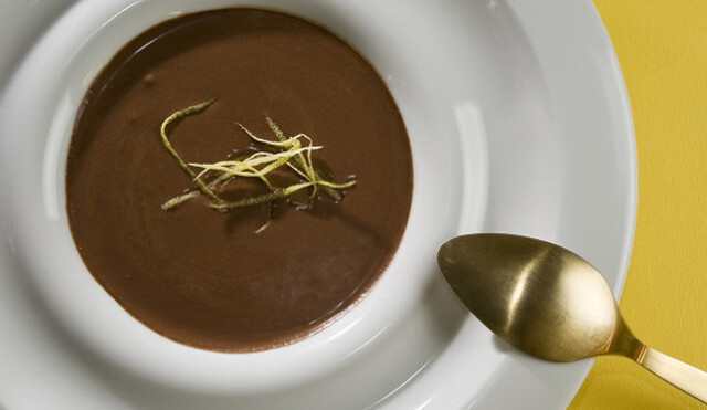 Κρέμα σοκολάτα με γιαούρτι, από τον Στέλιο Παρλιάρο!