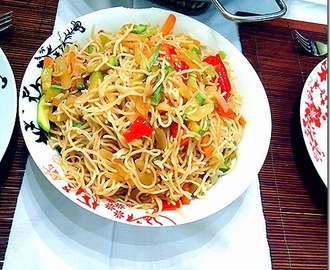 Noodles με λαχανικά
