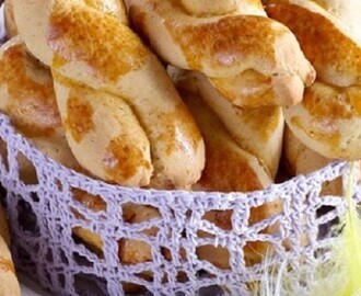 Κουλουράκια πασχαλινά με μέλι, βανίλια και μαστίχα, από την Ντίνα Νικολάου και το olivemagazine.gr!
