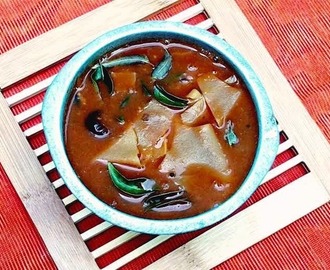 Pappad Tangy Spicy Gravy (Appalam Vatha Kuzhambu)