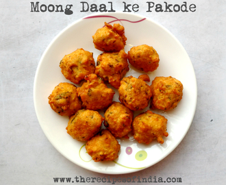 Moong Daal ke Pakode Recipe | How to Make Moong Daal Bhajiya