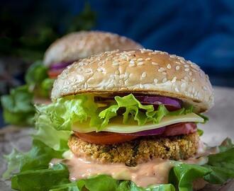 Aloo Tikki Burger Recipe, How To Make Veggie Burger