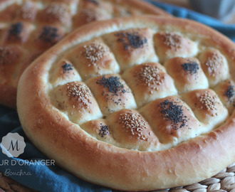 Pain pide turque