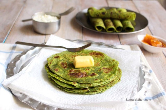 Spinach Whole Wheat Wraps – Palak Paratha Recipe
