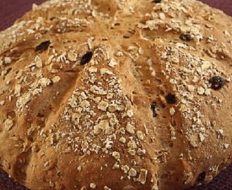 Σπιτικό ψωμί με μούσλι, από την Luise και το  radicio.com!
