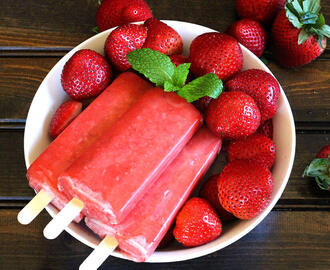 STRAWBERRY POPSICLES