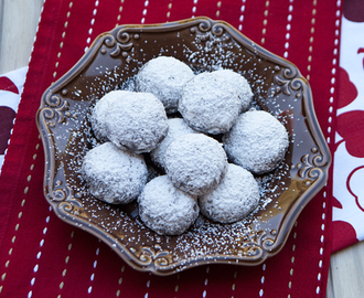 Mocha Snowball Cookies